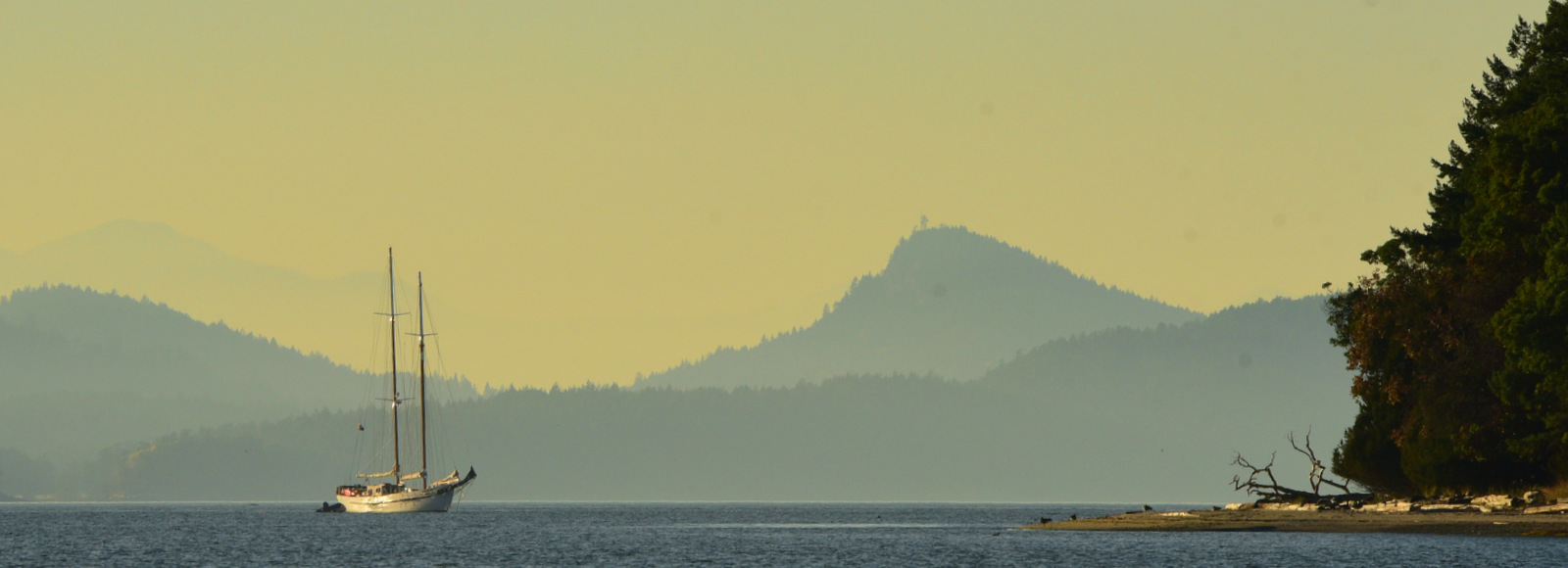 Maple Leaf sails through the stunning Gulf Islands National Park Reserve